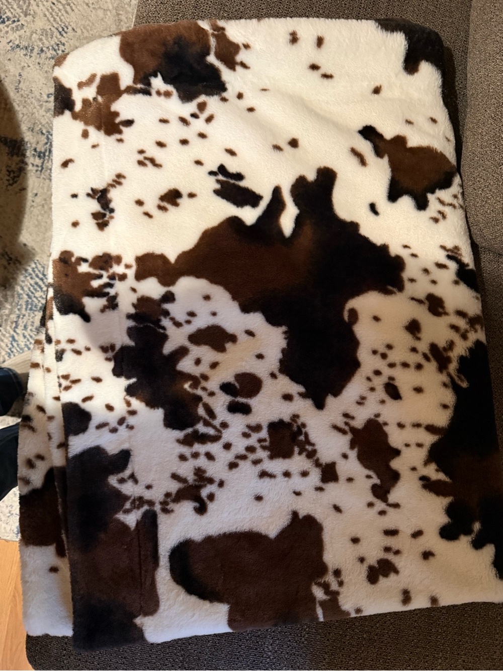 Native Faux Cowhide Plush Throw - Brown & White